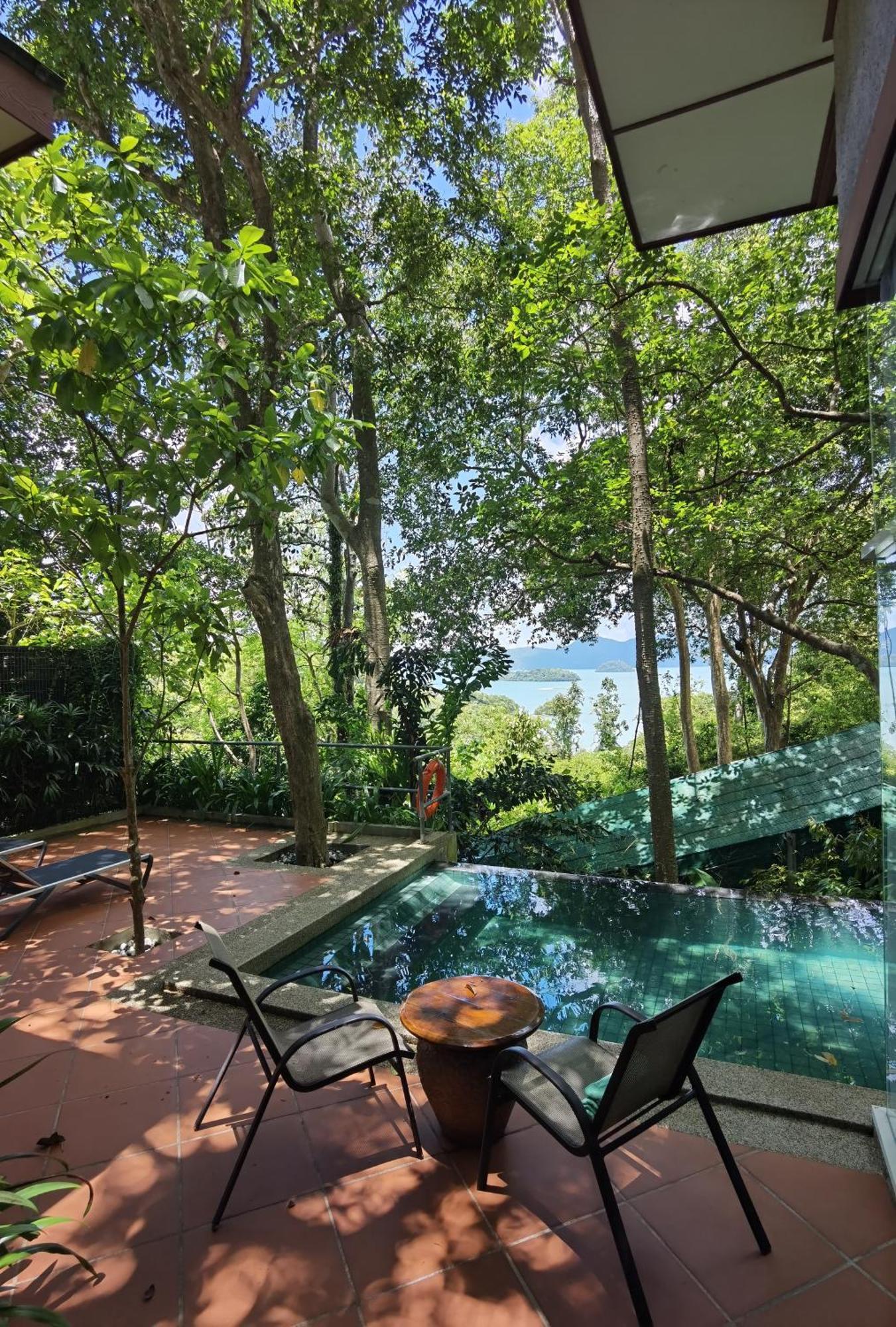 Ambong Pool Villas - Private Pool Пантай-Сенанг Экстерьер фото