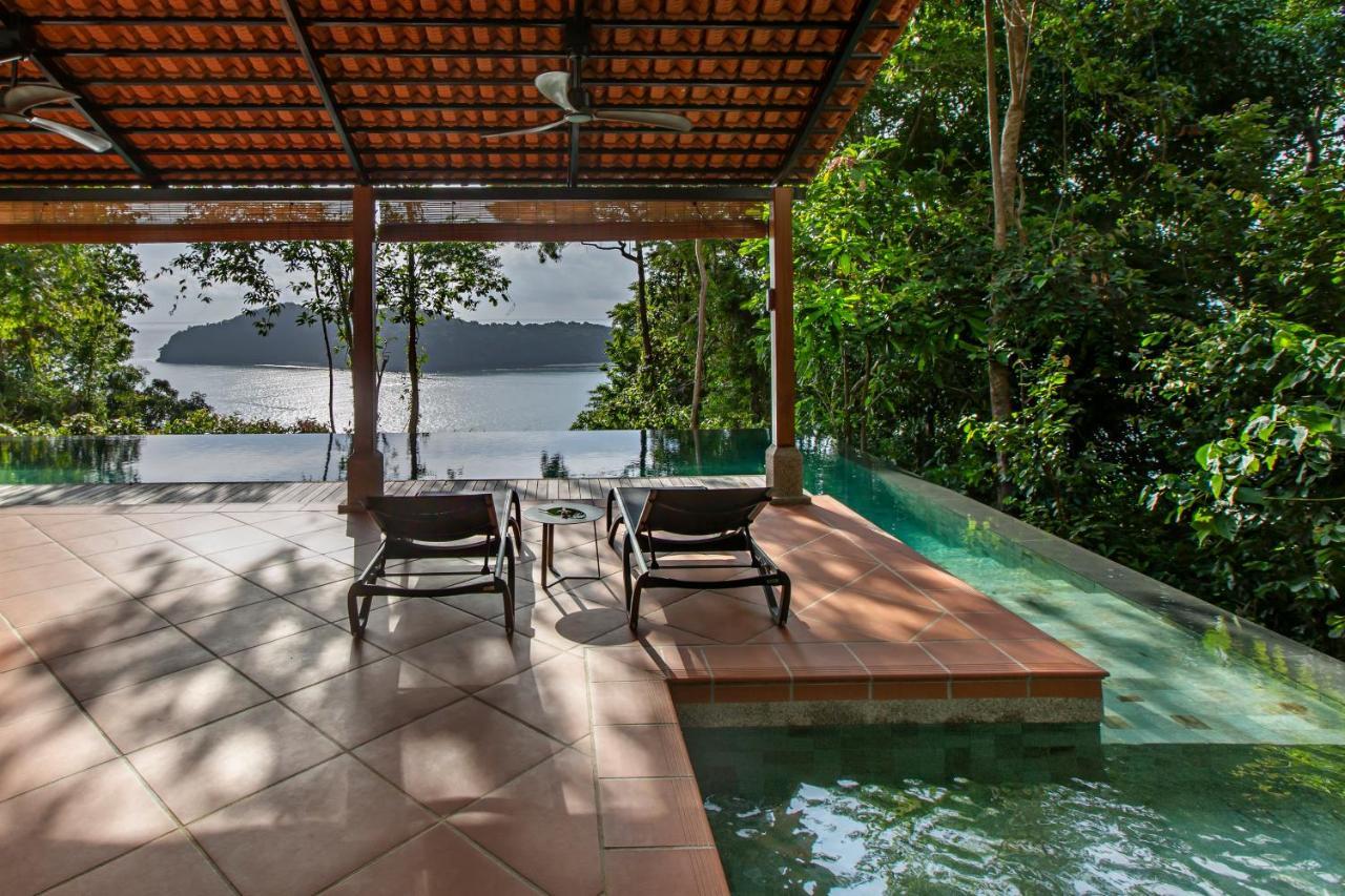 Ambong Pool Villas - Private Pool Пантай-Сенанг Экстерьер фото
